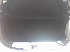 Toyota Vitz 1.0 XR manual - Image 16