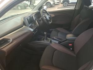 Toyota Starlet Cross 1.5Xs - Image 7