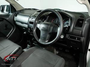 Isuzu D-MAX 250 HO Fleetside Safety S/C - Image 14