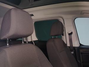 Volkswagen Caddy 2.0 TDi - Image 8