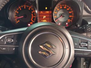 Suzuki Jimny 1.5 GLX automatic - Image 10