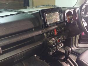 Suzuki Jimny 1.5 GLX automatic - Image 14