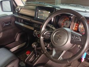 Suzuki Jimny 1.5 GLX automatic - Image 8