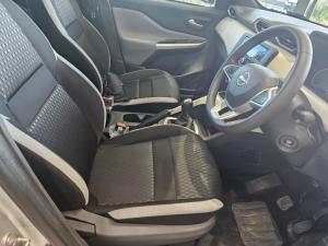 Nissan Magnite 1.0 Visia AMT - Image 11