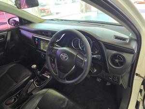 Toyota Corolla 1.4D Prestige - Image 8