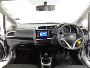 Honda WR-V 1.2 Comfort - Image 11