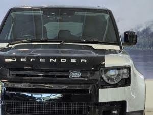 Land Rover Defender 110 P400 First Edition - Image 11