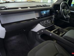 Land Rover Defender 110 P400 First Edition - Image 13