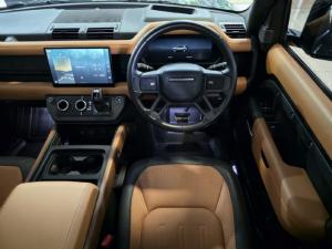 Land Rover Defender 110 D300 X - Image 22