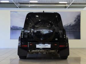 Land Rover Defender 110 D300 X - Image 5