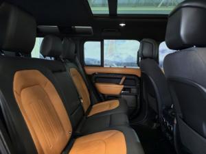 Land Rover Defender 110 D300 X - Image 9