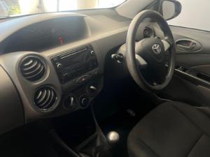 Toyota Etios hatch 1.5 Sprint - Image 7
