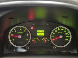 Hyundai H-100 Bakkie 2.6D deck (aircon) - Image 9