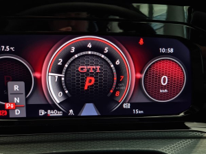Volkswagen Golf GTI - Image 3