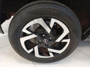 Nissan Magnite 1.0 Turbo Acenta Plus auto - Image 16