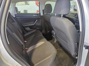 Volkswagen Polo hatch 1.0TSI Life manual - Image 9