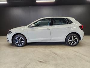 Volkswagen Polo hatch 1.0TSI Life manual - Image 4