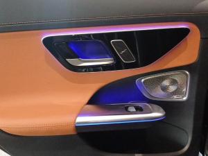 Mercedes-Benz C-Class C220d Avantgarde - Image 17
