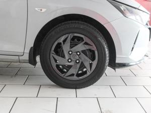 Hyundai i20 1.2 Motion - Image 12