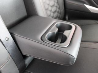 Nissan Navara 2.5DDTi double cab LE Plus