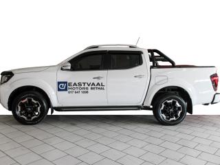 Nissan Navara 2.5DDTi double cab LE Plus