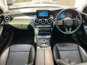 Mercedes-Benz C-Class C180 - Image 11