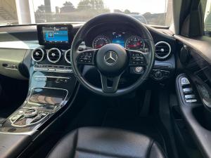 Mercedes-Benz C-Class C180 - Image 13