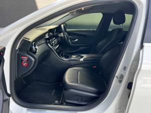 Mercedes-Benz C-Class C180 - Image 14