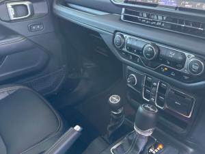 Jeep Wrangler Unlimited 2.0T Sahara - Image 18