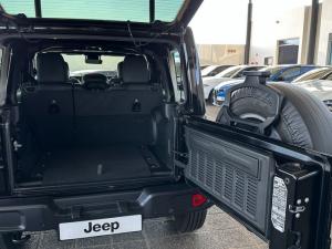 Jeep Wrangler Unlimited 2.0T Sahara - Image 9