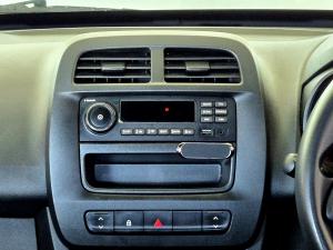 Renault Kwid 1.0 Zen auto - Image 17