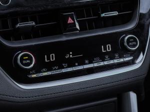 Toyota Corolla Cross 1.8 Hybrid XS - Image 11