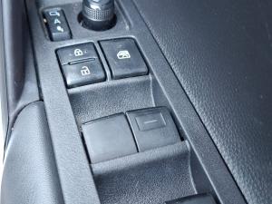 Toyota Corolla Cross 1.8 Hybrid XS - Image 15