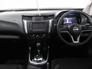 Nissan Navara 2.5DDTi double cab SE Plus auto - Image 13