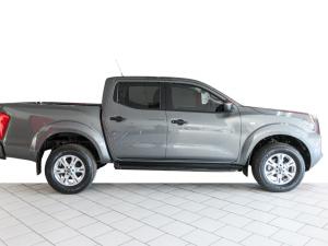Nissan Navara 2.5DDTi double cab SE Plus auto - Image 8