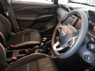 Nissan Magnite 1.0 Move panel van