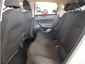 Volkswagen Polo hatch 1.0TSI Comfortline - Image 9