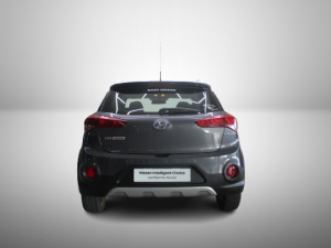 Hyundai i20 Active 1.4 Fluid - Image 6