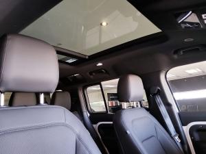 Land Rover Defender 110 D250 X-Dynamic SE - Image 14