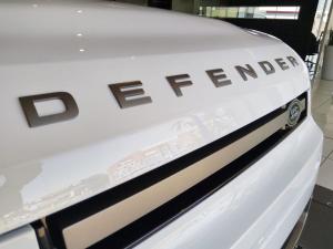 Land Rover Defender 110 D250 X-Dynamic SE - Image 15