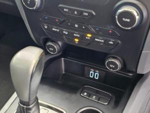 Ford Everest 2.2TDCi XLT auto - Image 18