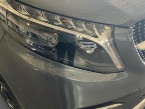 Mercedes-Benz V-Class V300d Exclusive - Image 4
