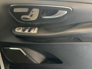 Mercedes-Benz V-Class V300d Exclusive - Image 10