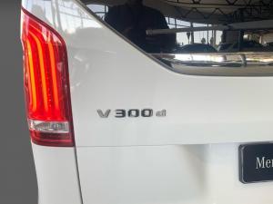 Mercedes-Benz V-Class V300d Exclusive - Image 14