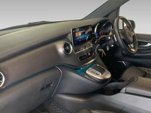 Mercedes-Benz V-Class V300d Exclusive - Image 6