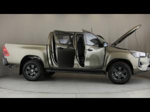 Toyota Hilux 2.8GD-6 48V double cab 4x4 Raider - Image 17