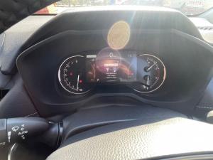 Toyota RAV4 2.0 VX - Image 11