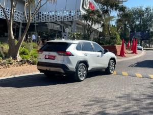 Toyota RAV4 2.0 VX - Image 2