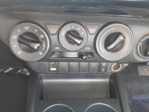 Toyota Hilux 2.4GD-6 double cab 4x4 Raider auto - Image 14