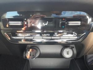 Toyota Starlet 1.5 XS auto - Image 13